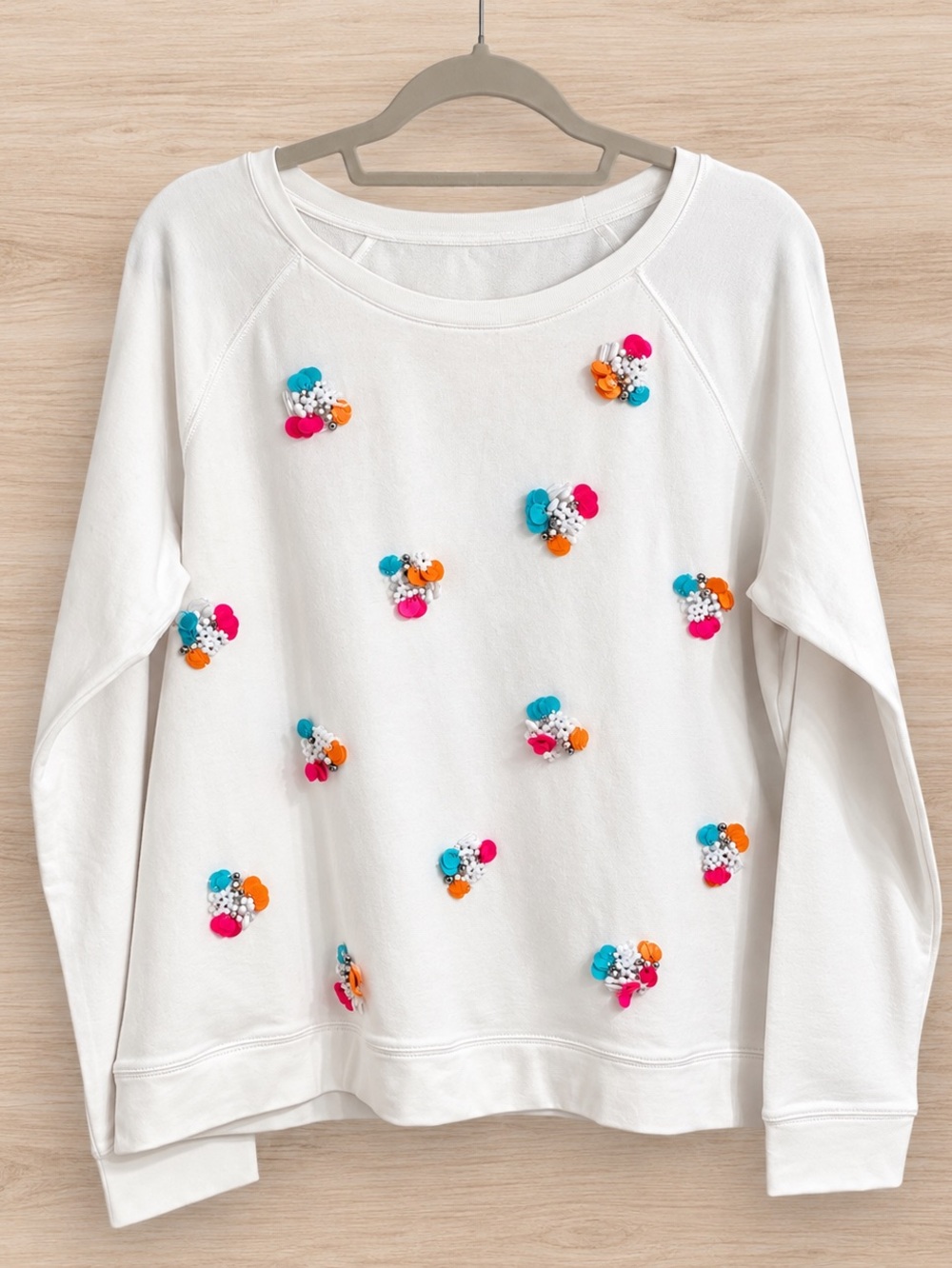 Lilly Pulitzer White Embellished UPF 50+ Pullover Sweatshirt Size L NWT